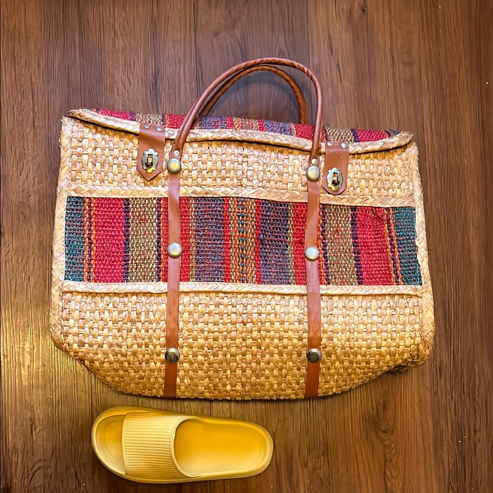 Vintage Woven Straw Tote Bag with Multicolor Stripes